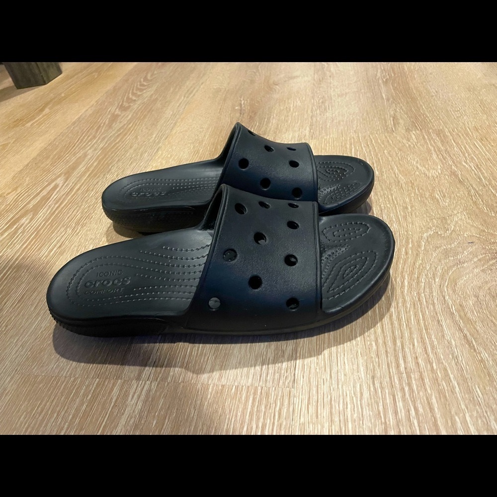 Black Crocs Sandals Men’s 10 / Women’s 12 Like New! Croc